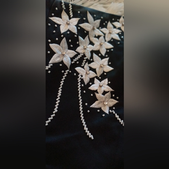 Gorgeous Jovani Strapless New York Dress - Picture 6 of 9